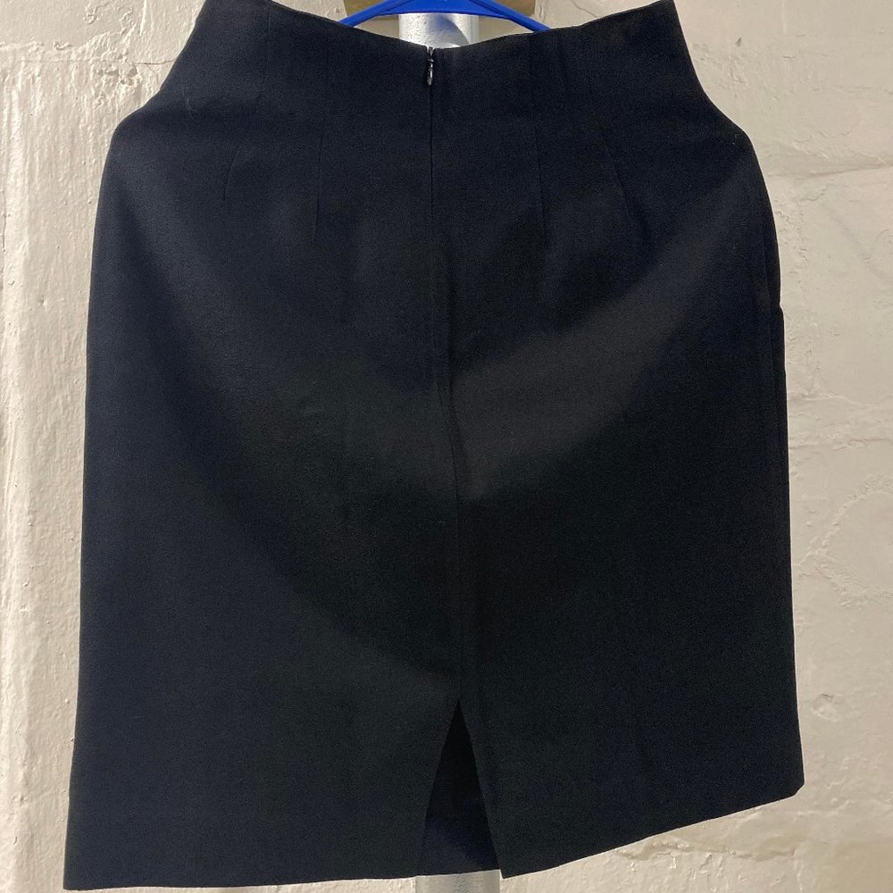 Black midi skirt, size 4-6
